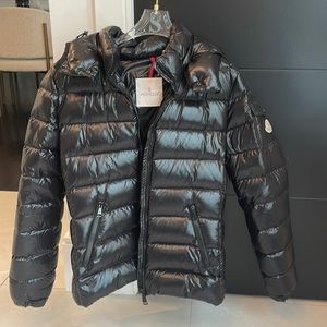 Moncler womens black Bady short puffer coat
